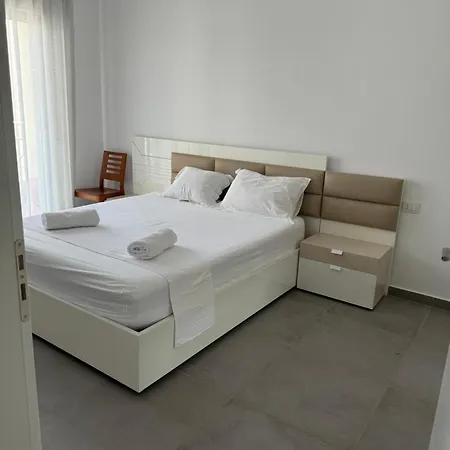 Stela Luan Apartment *