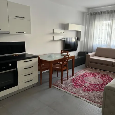 Stela Luan Apartment *