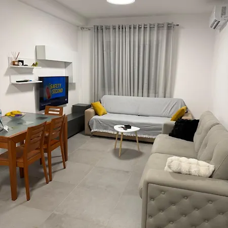 Stela Luan Daire